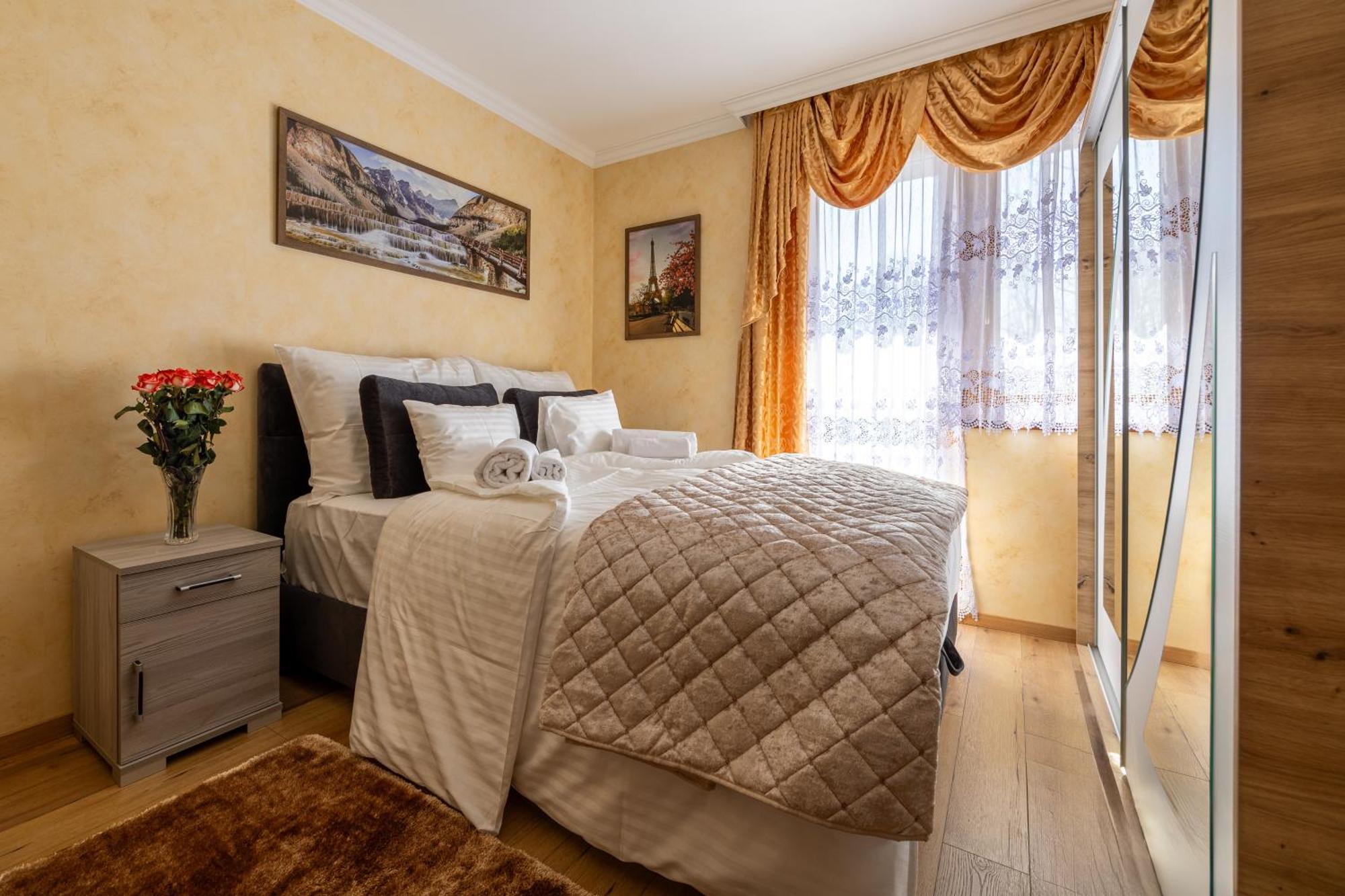 Tiszakécske Voeroes Alom Panzio B&B 외부 사진
