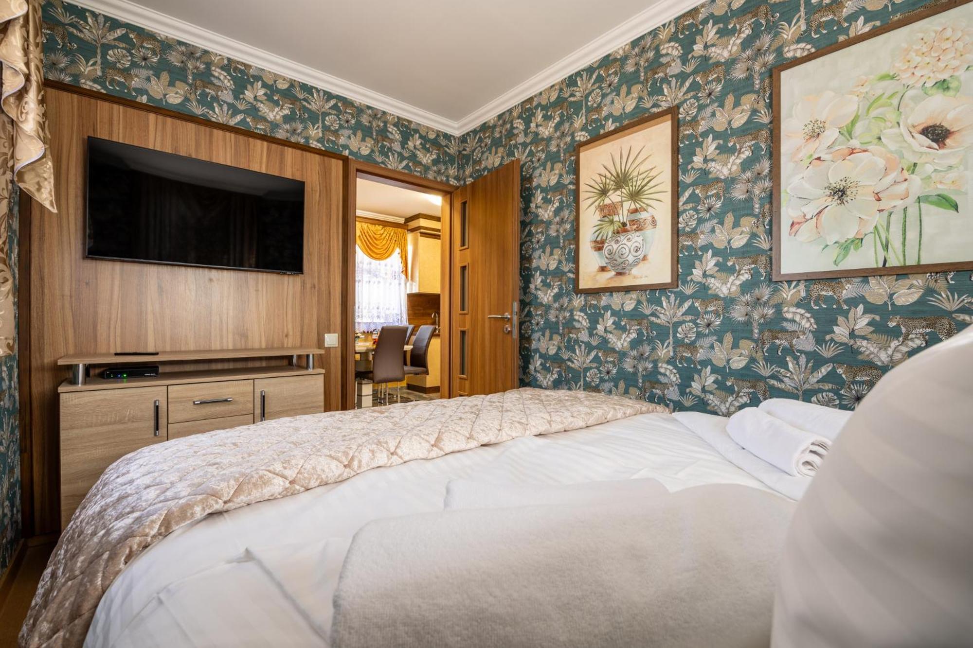 Tiszakécske Voeroes Alom Panzio B&B 외부 사진